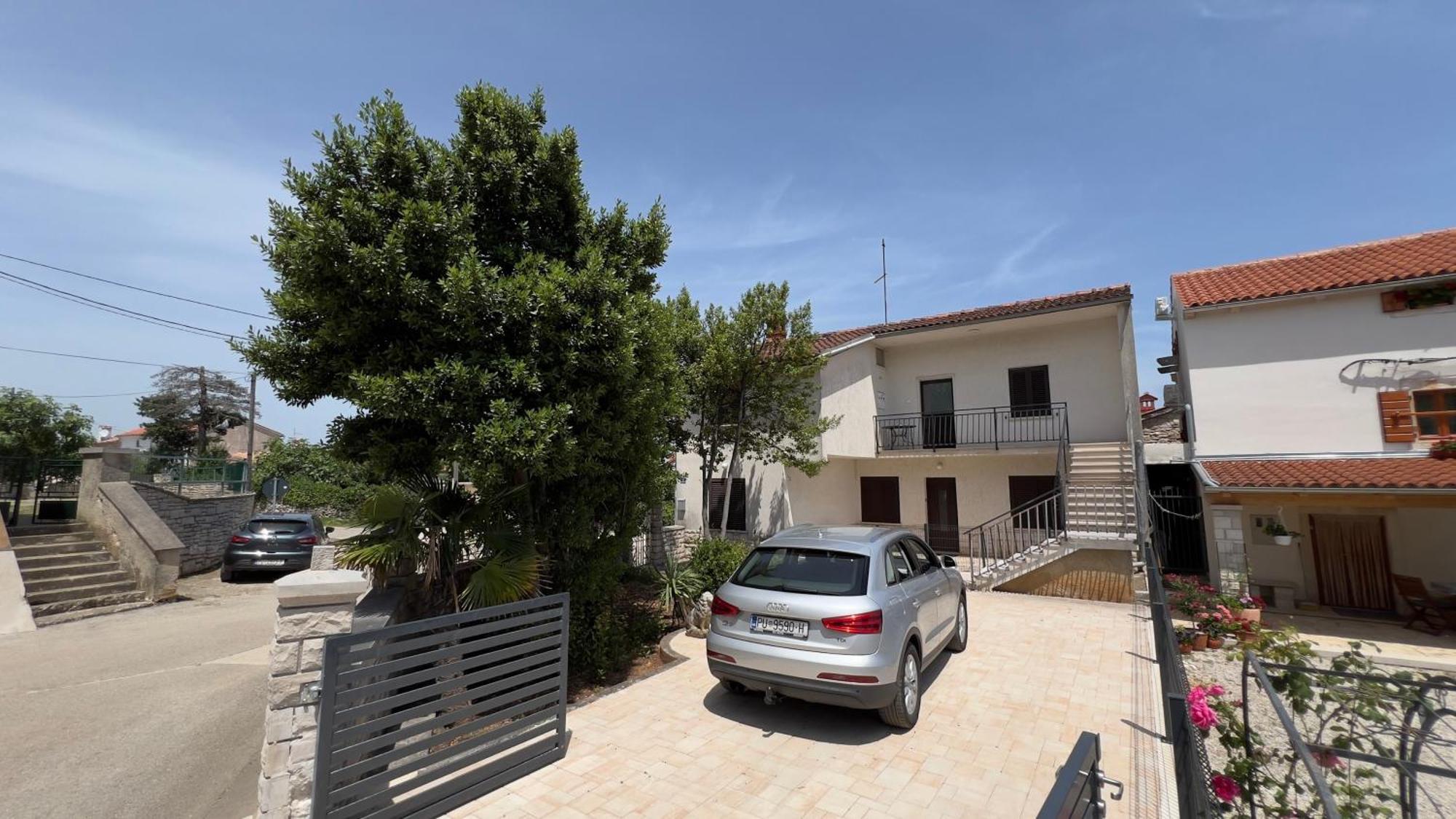 Apartment Venera *